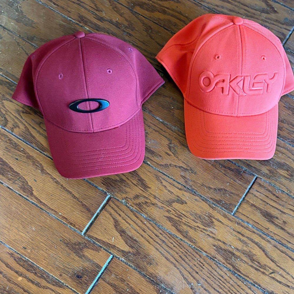 Oakley Two-Pack Baseball Caps in Burgundy and Neon Orange
